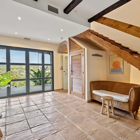 Kahuna Villa